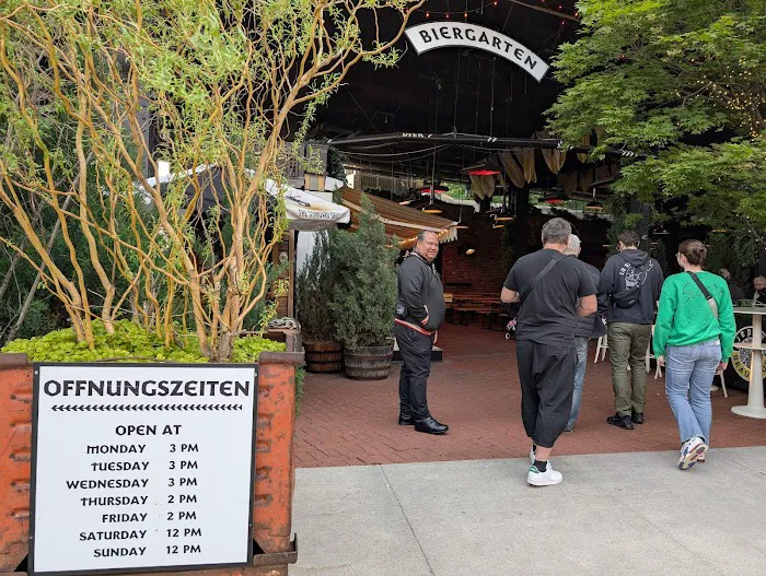 The Standard Biergarten Picture 4