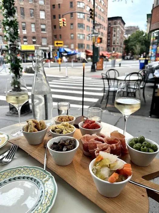 Sogno Toscano Market & Wine Bar Picture 7