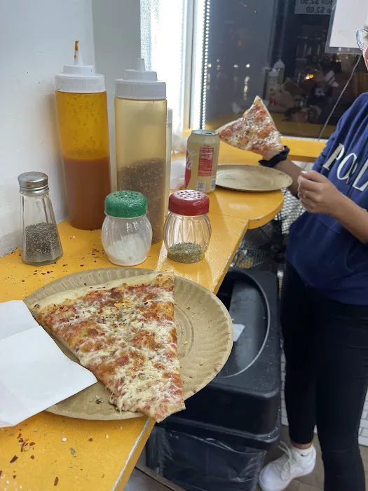 NY FRESH PIZZA Picture 9