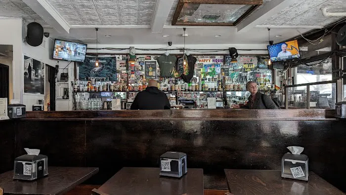 Wogies Bar & Grill , West Village Picture 8