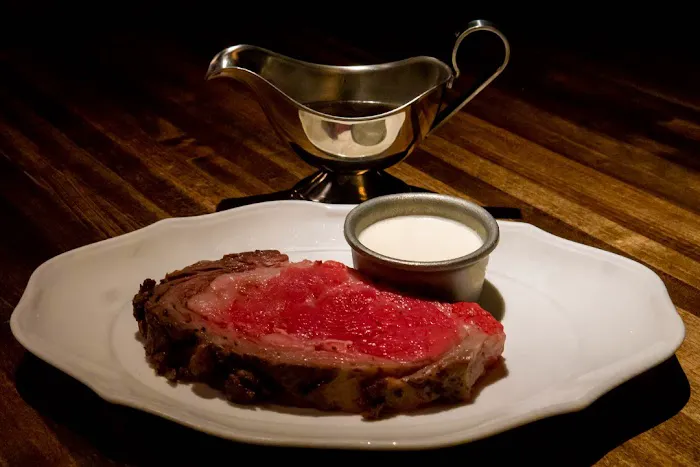 4 Charles Prime Rib Picture 1