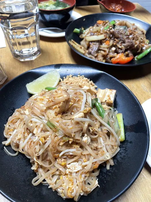 TUE THAI FOOD Picture 4