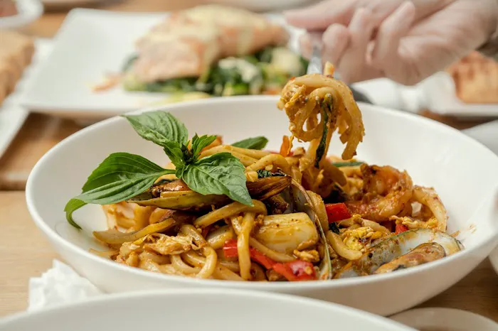 TUE THAI FOOD Picture 1