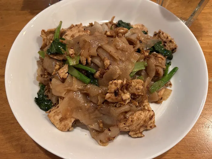 TUE THAI FOOD Picture 6
