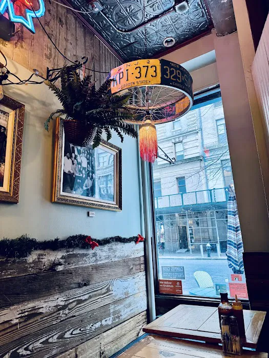 The Grey Dog - Union Square Picture 1