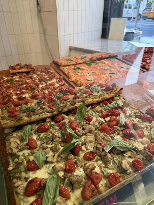 Unregular Pizza Picture 6