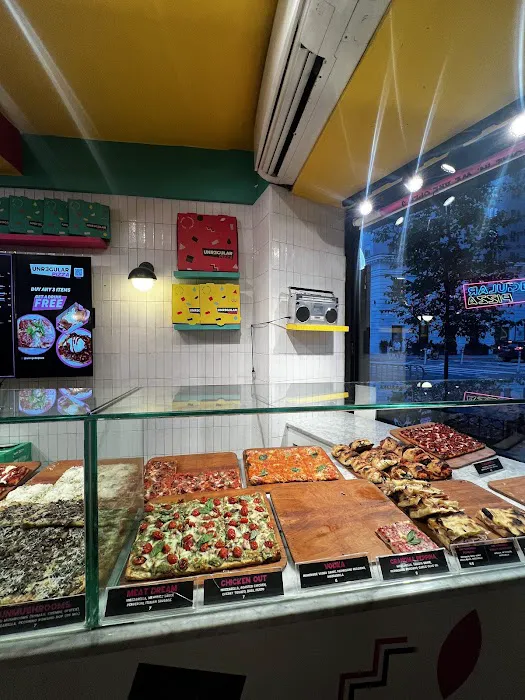 Unregular Pizza Picture 5