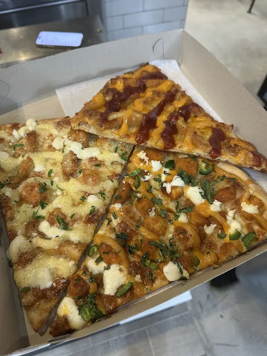 Krave It Pizza & Sandwich Joint Picture 10