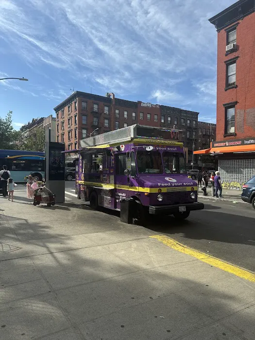 Tajeen Halal Food Truck Picture 8