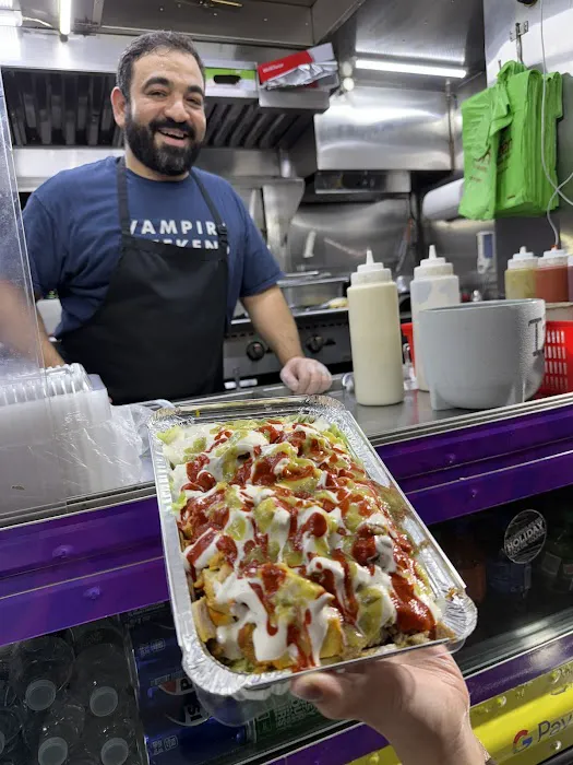 Tajeen Halal Food Truck Picture 3