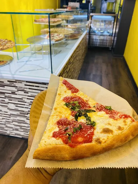 Pizza Daa Napoli Picture 3