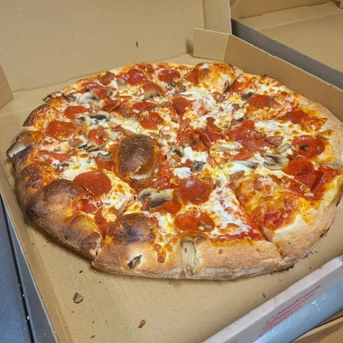 NYC Pizza & Fried Chicken Picture 8