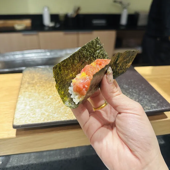 Sushi Lin L.E.S Picture 8