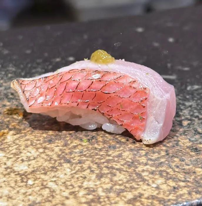 Sushi Lin L.E.S Picture 4