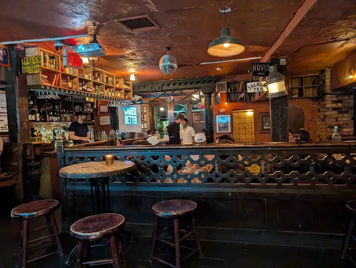 Fiddlesticks Pub Picture 2