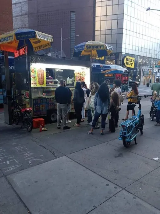 14 Street Halal Food Picture 1