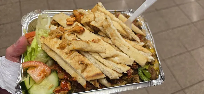 14 Street Halal Food Picture 3