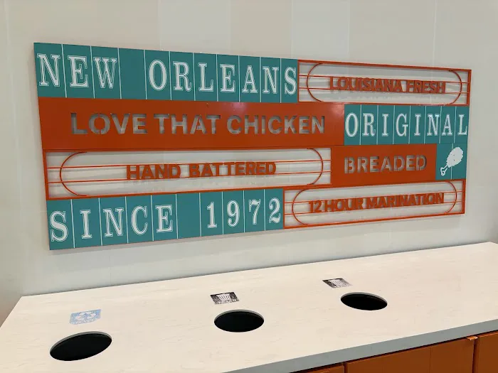 Popeyes Louisiana Kitchen Picture 2