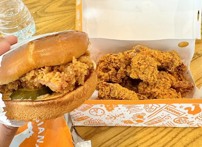 Popeyes Louisiana Kitchen Picture 5