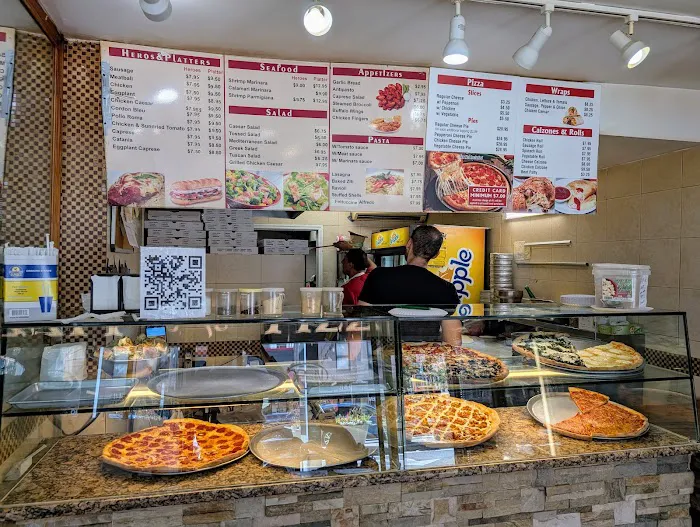 Joe's Pizza Picture 2