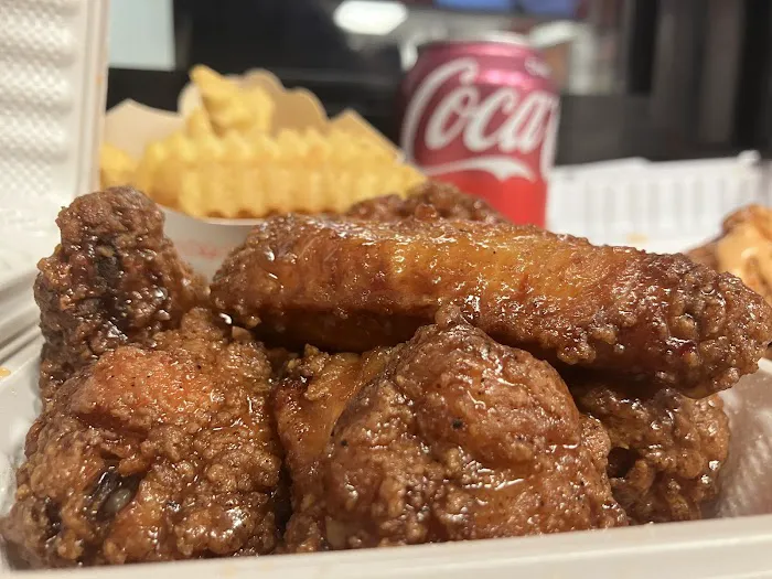 375º Chicken 'n Fries Picture 5