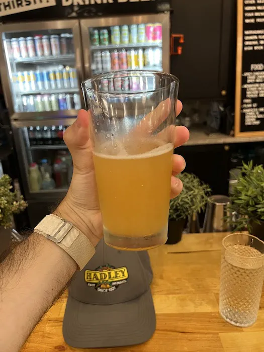 Mayhem Beer & Sandwiches Picture 4