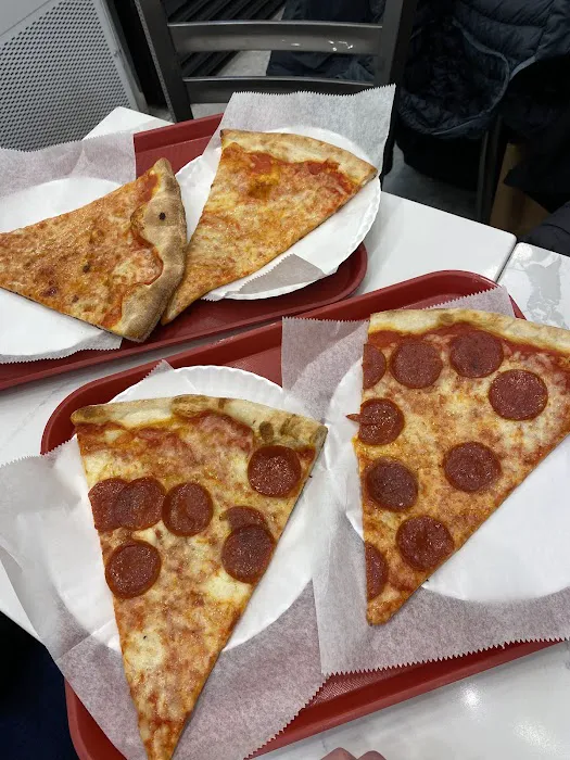 Roma Pizza Picture 7