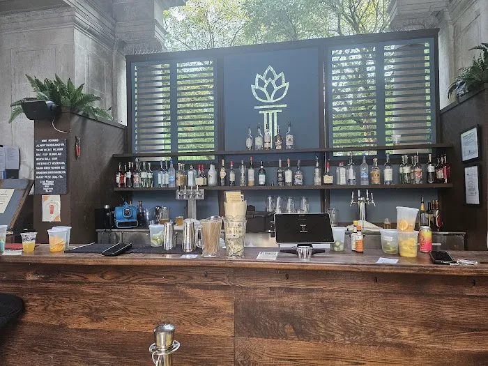 Torch & Crown Brewing Union Square Picture 4
