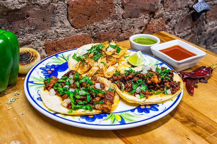 Jo's Taco Picture 4