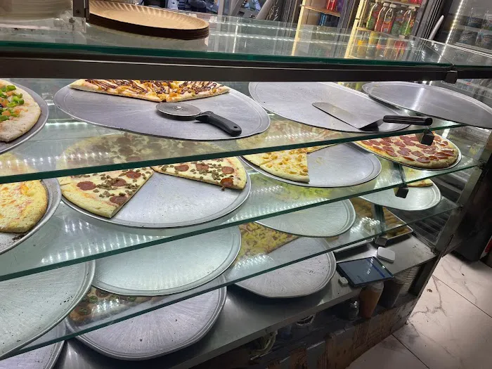 99¢ Pizza Picture 1