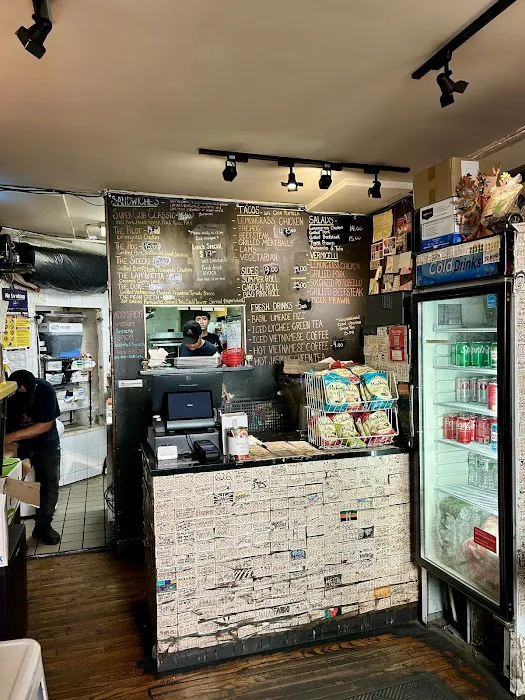 Xe May Sandwich Shop Picture 8