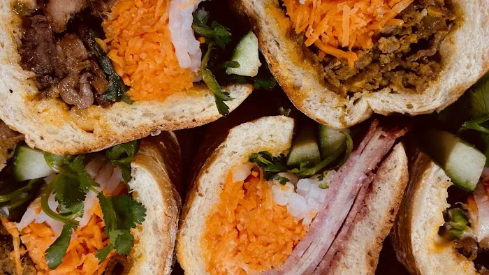 Xe May Sandwich Shop Picture 3