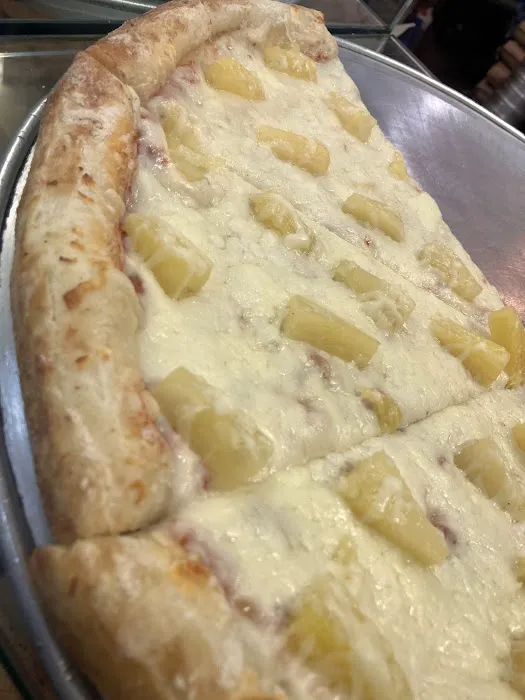 Soho $1.50 Cheese Pizza Picture 10