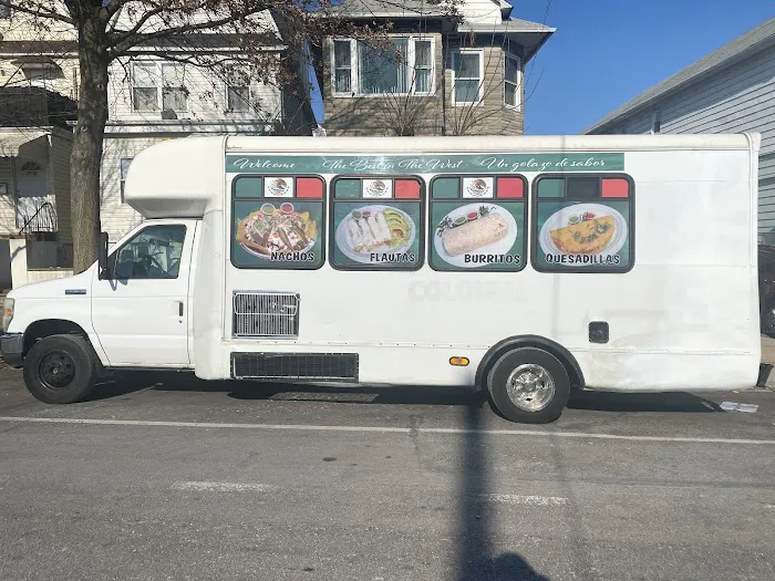 Tacos El Idolo Picture 4