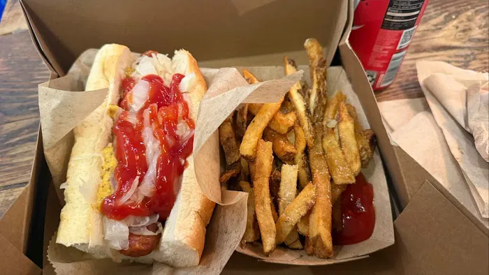 Berlin Currywurst Picture 7