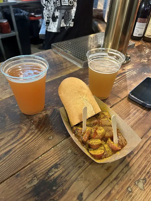 Berlin Currywurst Picture 9