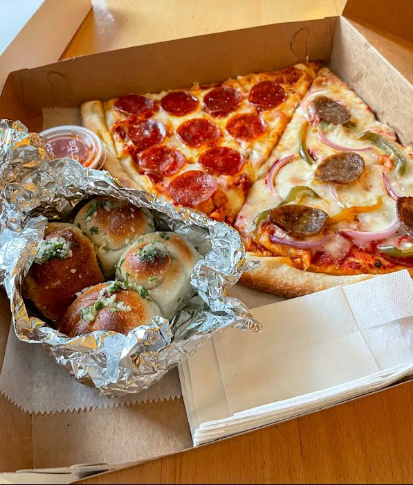 iPizzaNY- Chelsea Picture 2