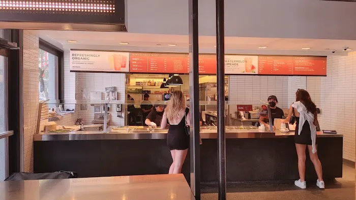 Chipotle Mexican Grill Picture 6