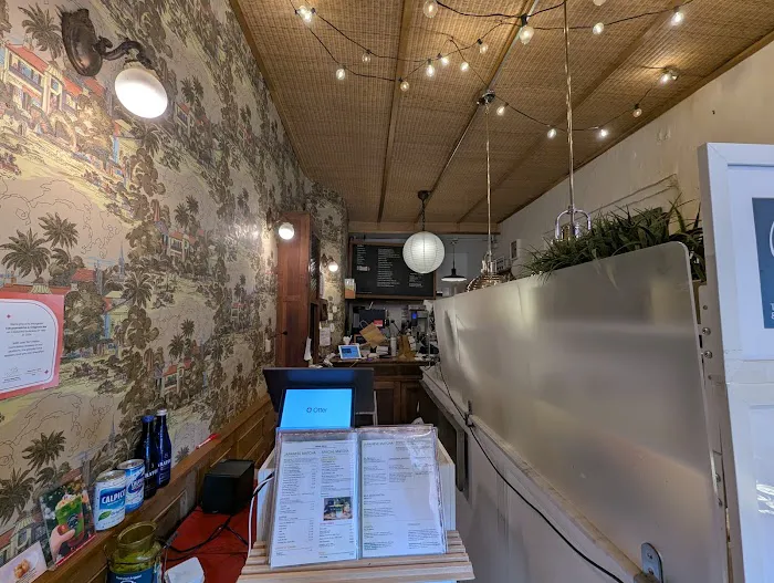 TOKUYAMATCHA & ONIGIRAZU BAR- E 6th St. Picture 6