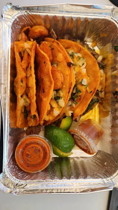 La Birria De Res Tacos Picture 6