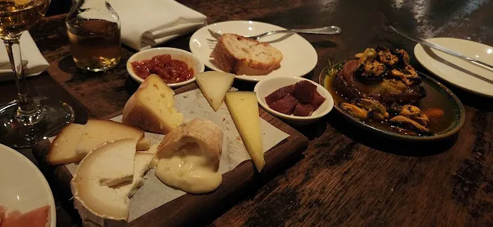 Bar Jamon Picture 3