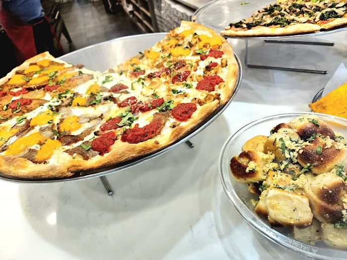 La Citta Pizzeria Picture 2