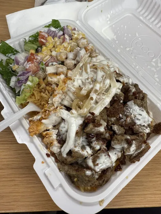 Rafiqi's food cart Picture 8
