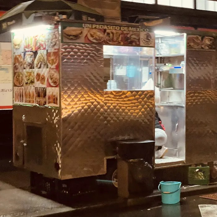 Un Pedacito de Mexico Food Cart Picture 4