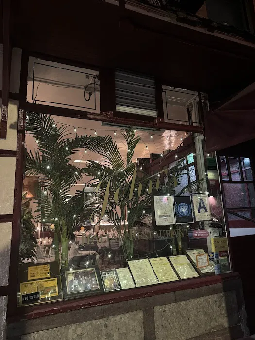John's of 12th Street Picture 7