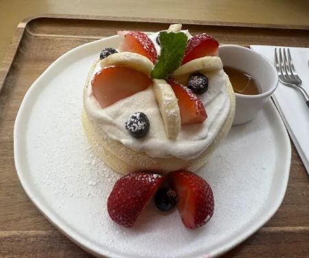 Fluffy Fluffy Cafe & Bar