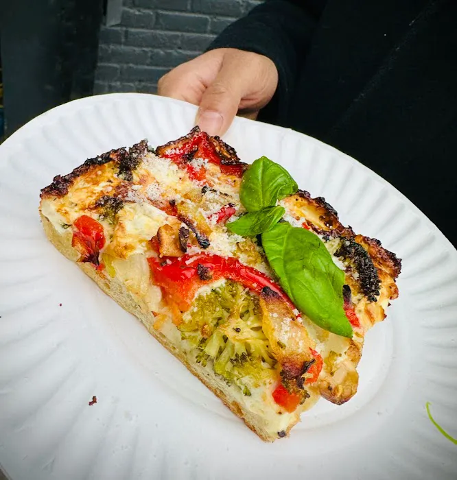 Nate’s Detroit Pizza Picture 4