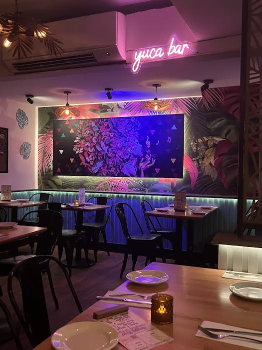 Yuca Bar & Restaurant Picture 2