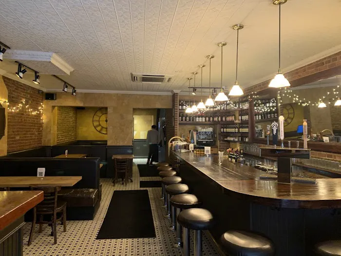 Gruppo NYC Thin Crust Pizza Picture 10