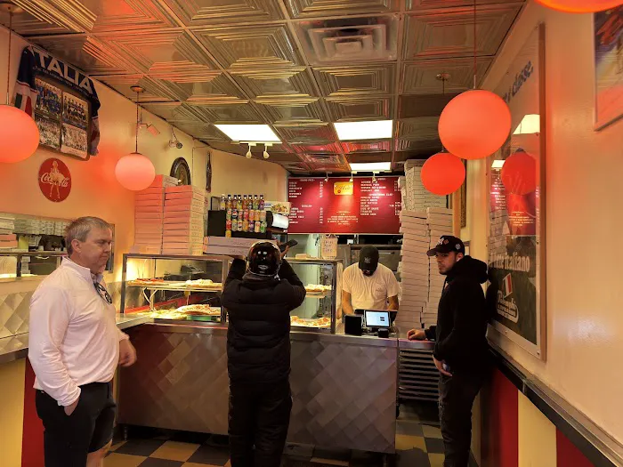 Stella's Pizza Picture 7